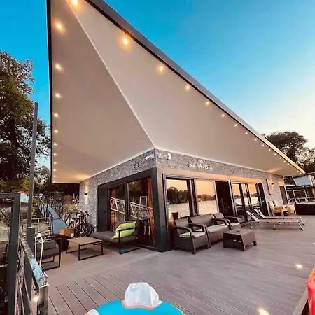 别墅 Buena Vista- Floating House Sava River *