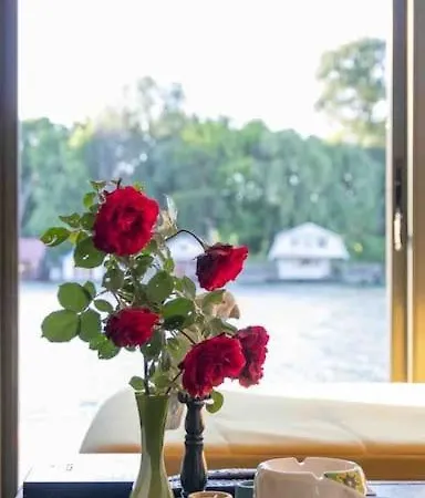 Buena Vista- Floating House Sava River Villa Belgrad