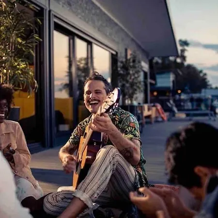 Buena Vista- Floating House Sava River 别墅 贝尔格莱德